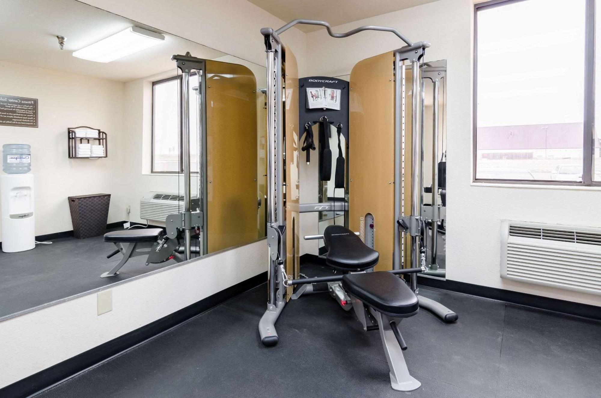 Comfort Inn Colby Bagian luar foto