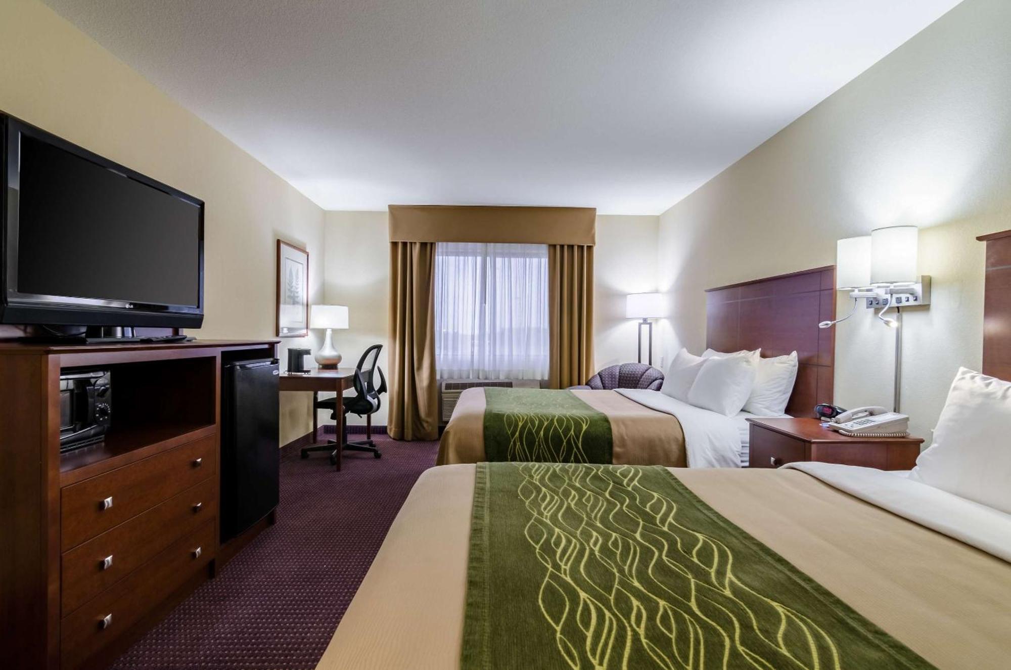 Comfort Inn Colby Bagian luar foto