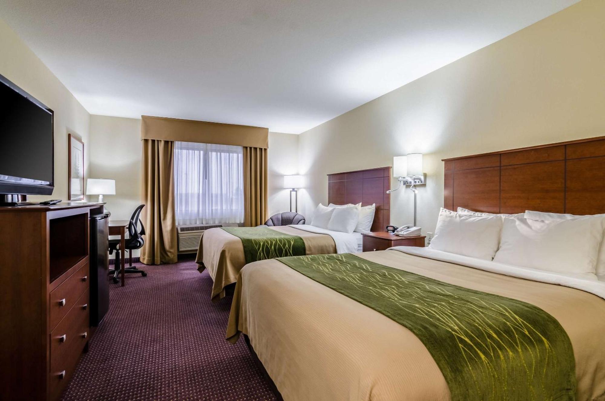 Comfort Inn Colby Bagian luar foto